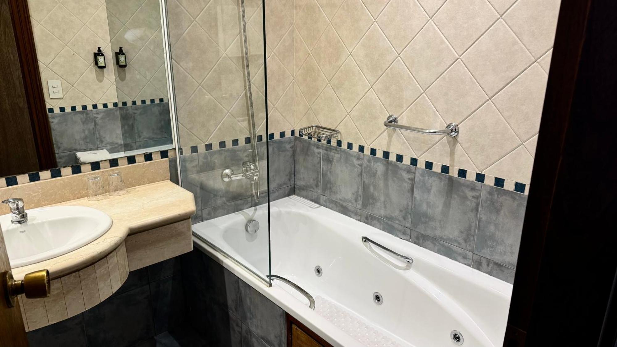 Gardi Hotel & Suites Buenos Aires Bagian luar foto