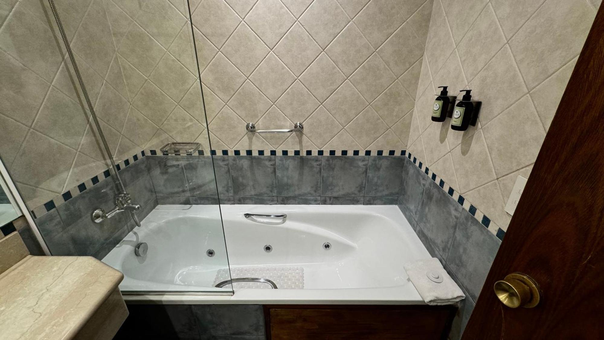 Gardi Hotel & Suites Buenos Aires Bagian luar foto